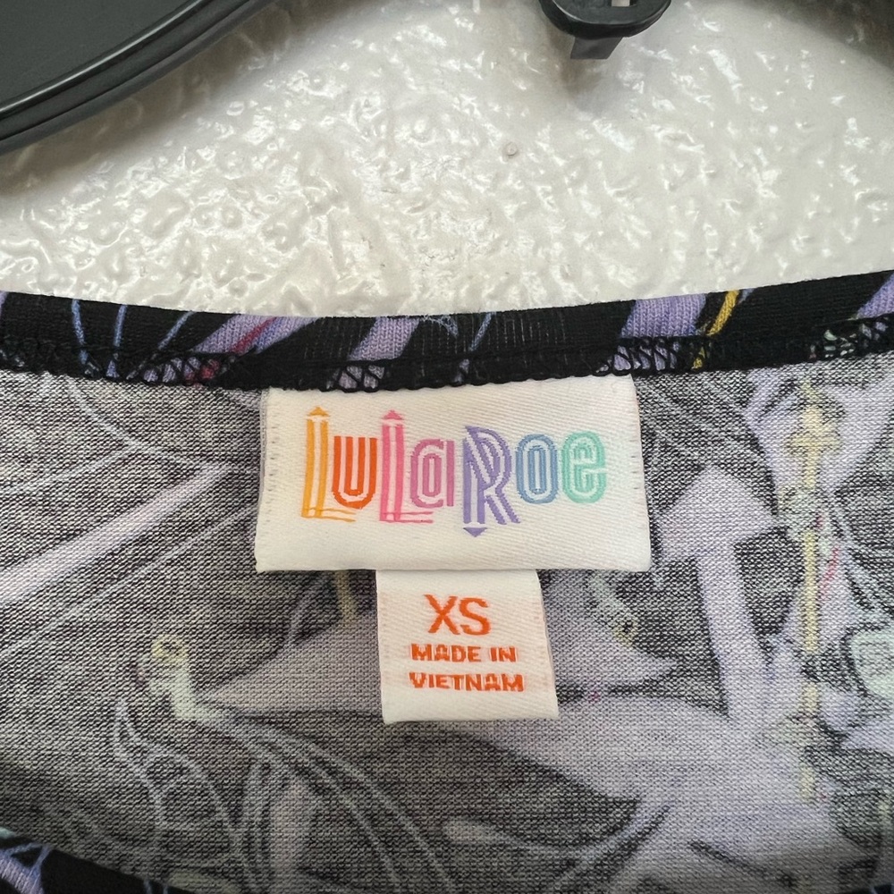 LuLaRoe Multicolor Abstract Top - Picture 3 of 10